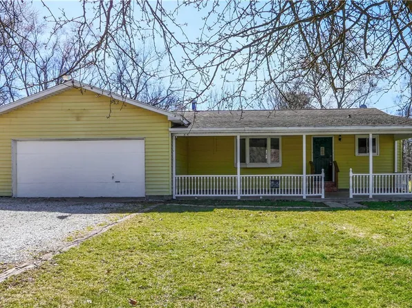 3552 Ellen Dr, Akron, OH 44312