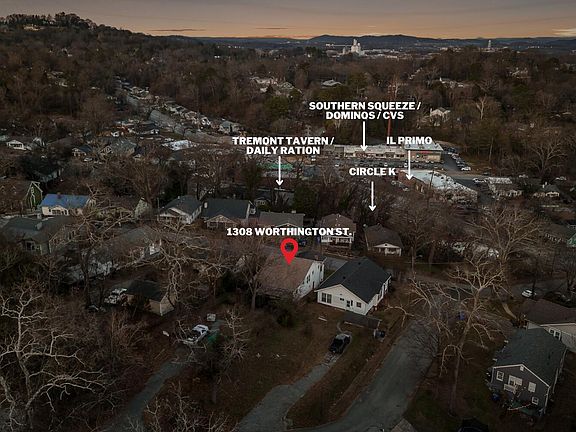 4th image of 1308 Worthington St