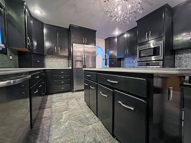 7512 Leif Ericson Dr — Photo 21