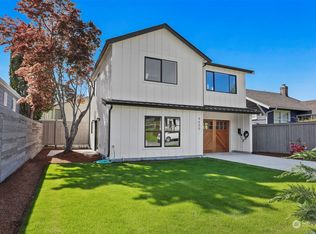 4602 SW Juneau St #2, Seattle, WA 98136