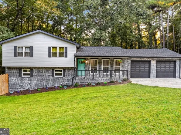 8267 Freestone Dr, Jonesboro, GA 30236