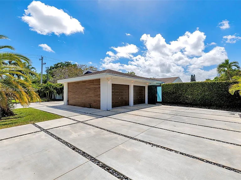 13540 SW 98th Ct — Photo 36
