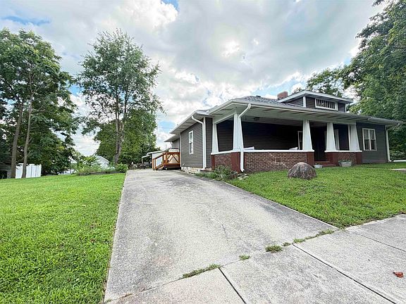 4th image of 215 N Newlin St