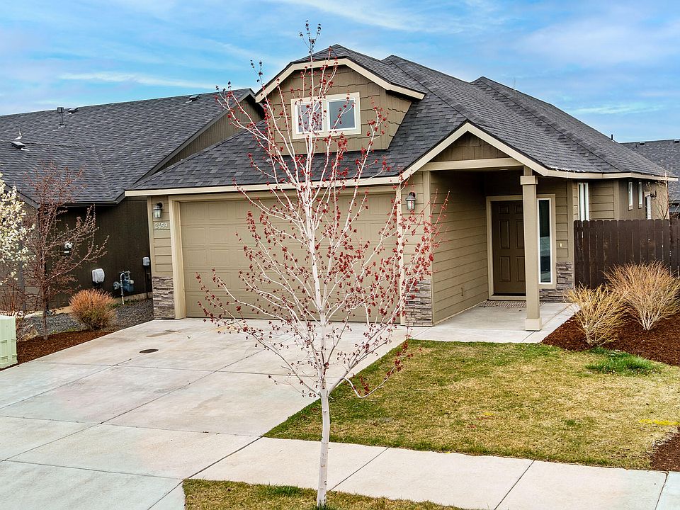 1st image of 2459 NW Jackpine Ln #92