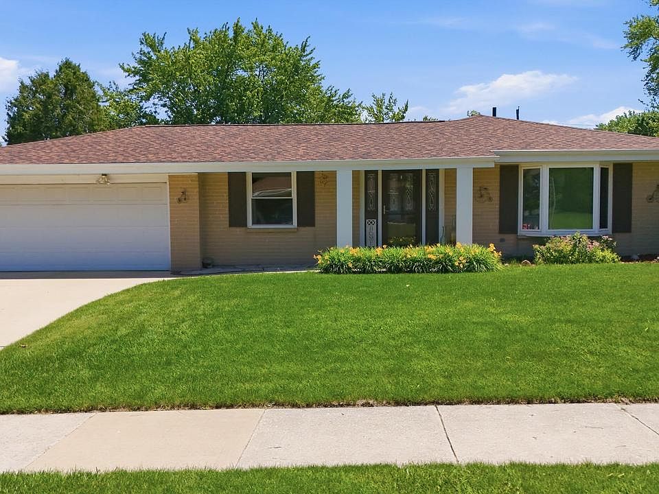 1st image of 605 E Laverne DRIVE