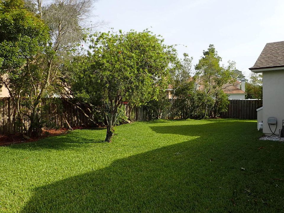 2nd image of 3532 Waterchase Way W