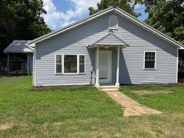 907 W Chestnut St, Houston, MO 65483