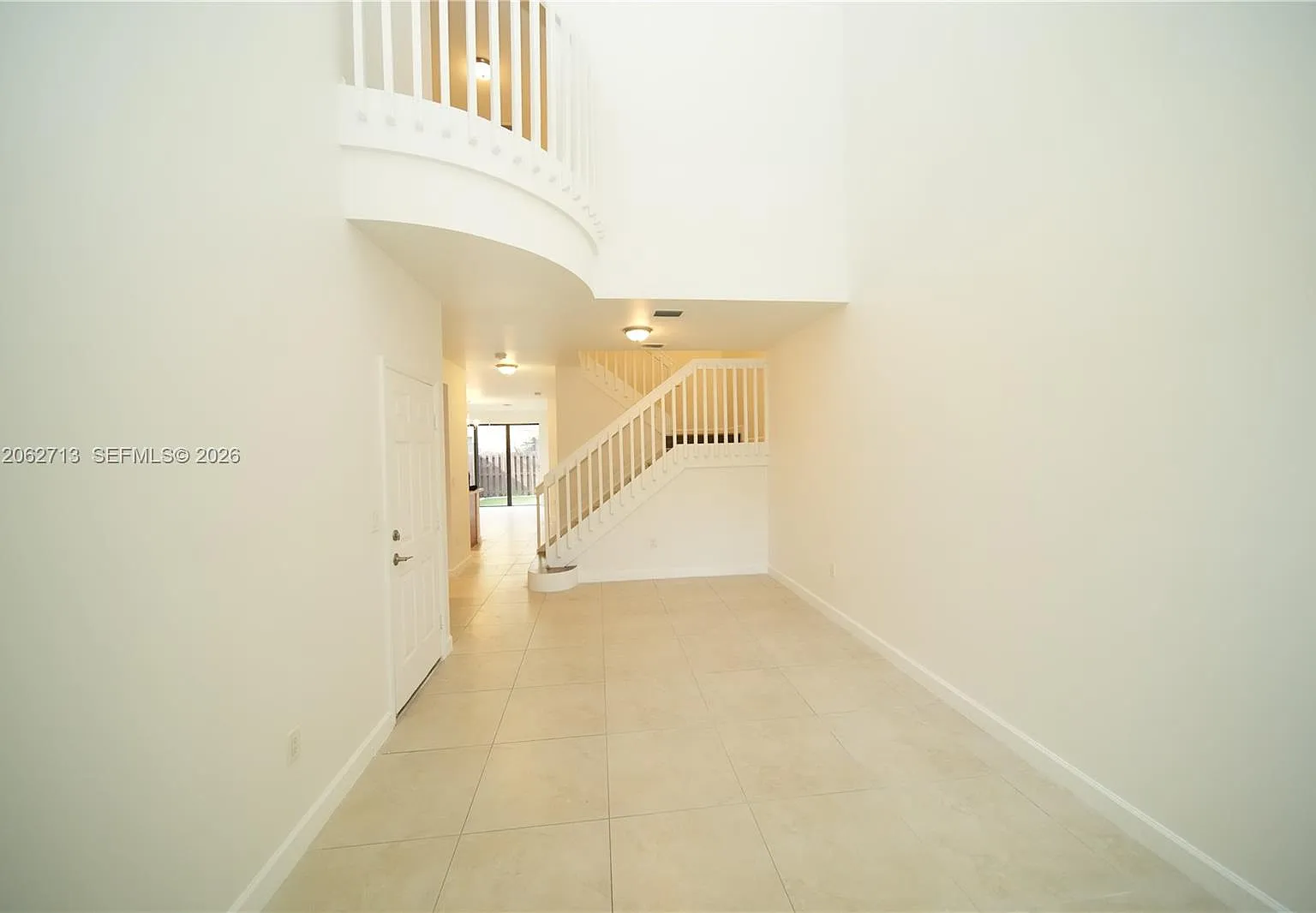 Doral Cay — Photo 2