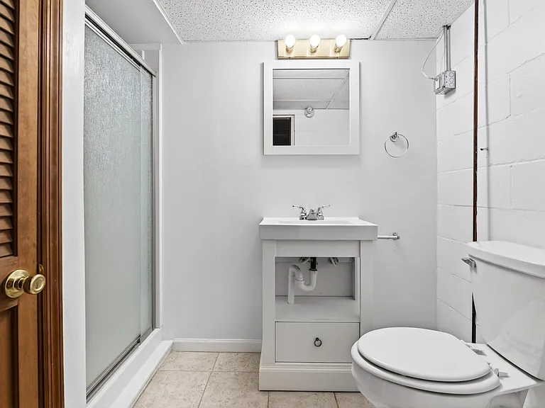 7801 Hickory Cir — Photo 25