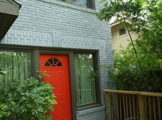 301 W Clay St #B, Houston, TX 77019