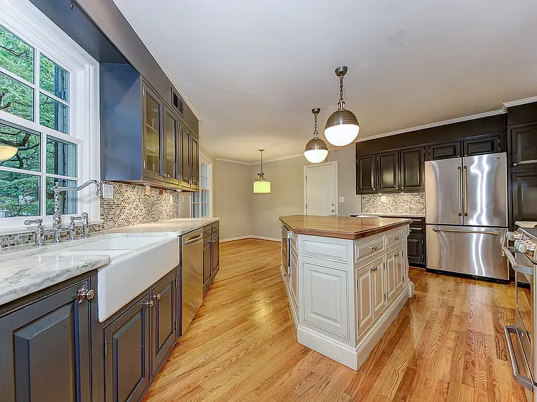 4509 Tournay Rd — Photo 3