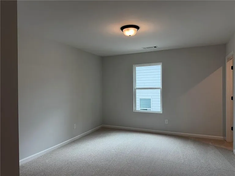 139 Jacobs Hollow St — Photo 18