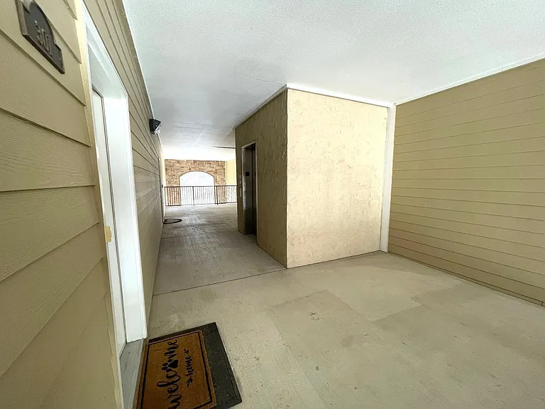 4100 W Worley St #301 — Photo 4