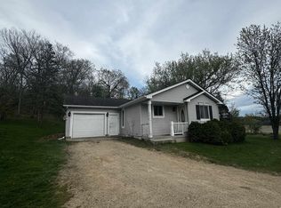 N9404 Muskrat Rd, Portage, WI 53901