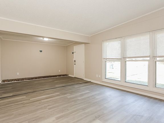 4th image of 1160 Carthage Dr