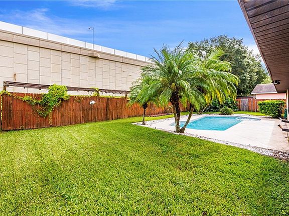 3rd image of 8649 Tarragon Dr