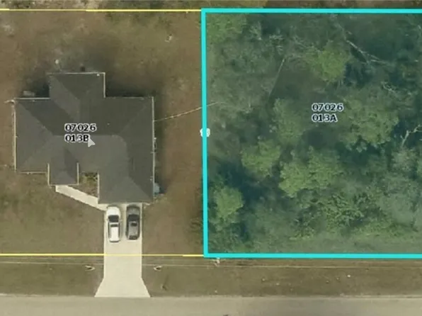 2407 E 18th St, Lehigh Acres, FL 33972