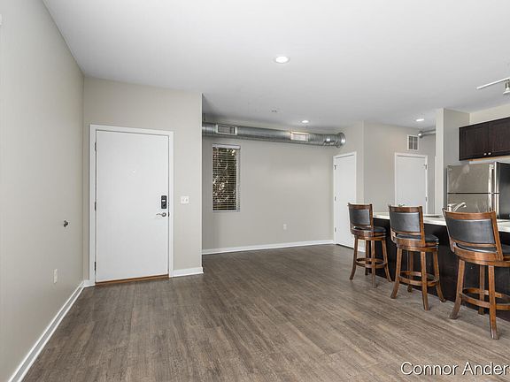 2nd image of 600 Douglas St NW #600B