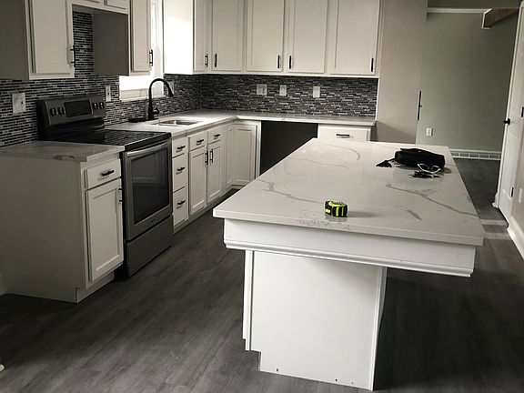 2nd image of 837 Lovingston Dr