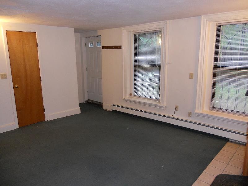 2nd image of 7 Cortes St APT 2B