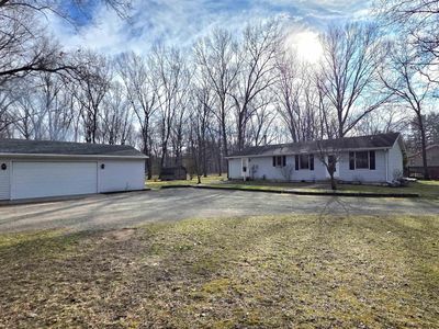 7816 N Clover Ln, Walkerton, IN, 46574