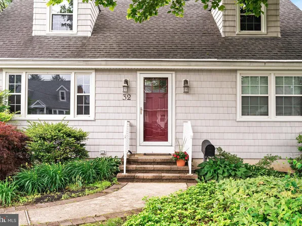 32 Hirsch Ave, Hamilton, NJ 08690