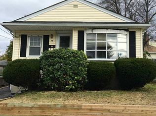 75 Standish Ave, Providence, RI 02908