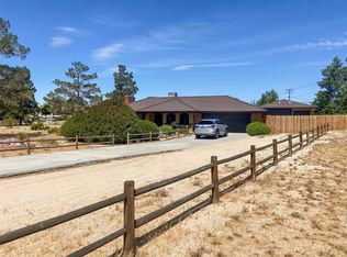 19860 Symeron Rd, Apple Valley, CA 92307