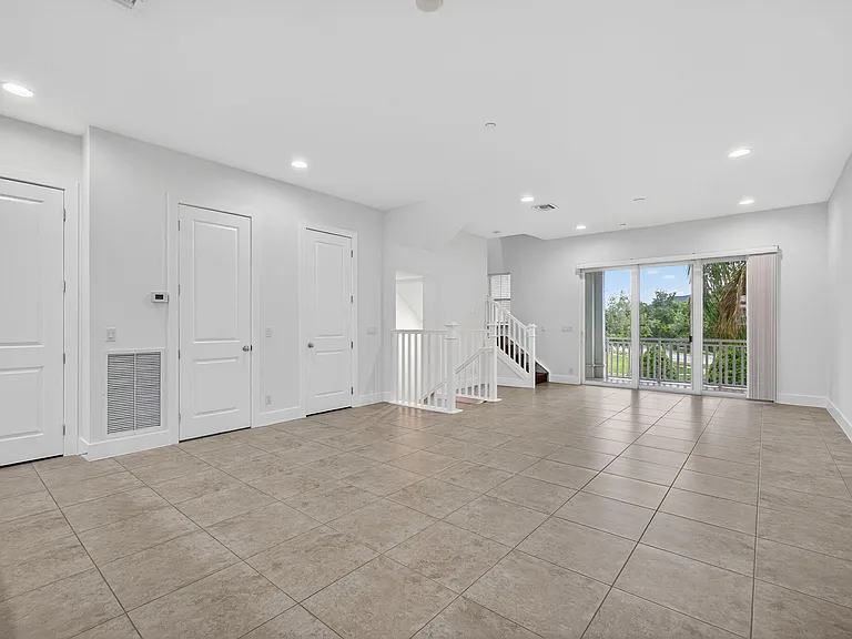 7089 Edison Pl — Photo 11