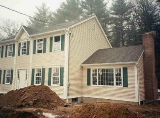 1 Riverside Rd, Newtown, CT 06482