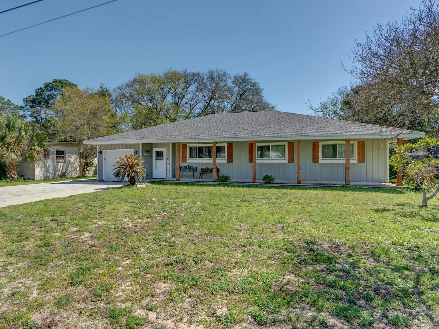 355 Gardner Dr NE — Photo 3