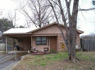 1209 N 28th Pl, Van Buren, AR 72956