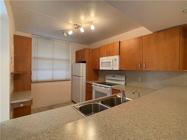 1st image of 1721 Whitehall Dr APT 102