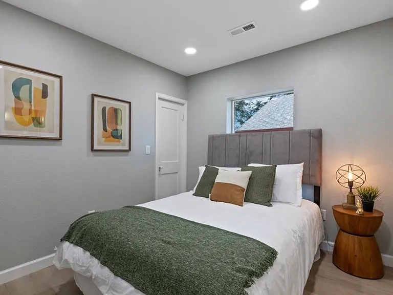 3527 N Steele St — Photo 13