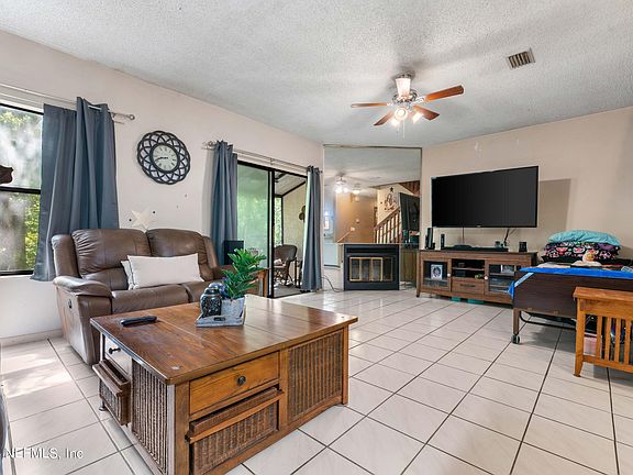 4th image of 5568 LA MOYA Avenue #3A