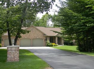5878 Havenwood Hills Drive, Little Suamico, WI 54141
