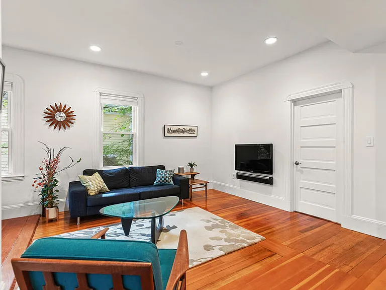 46 Elmwood St #2 — Photo 5