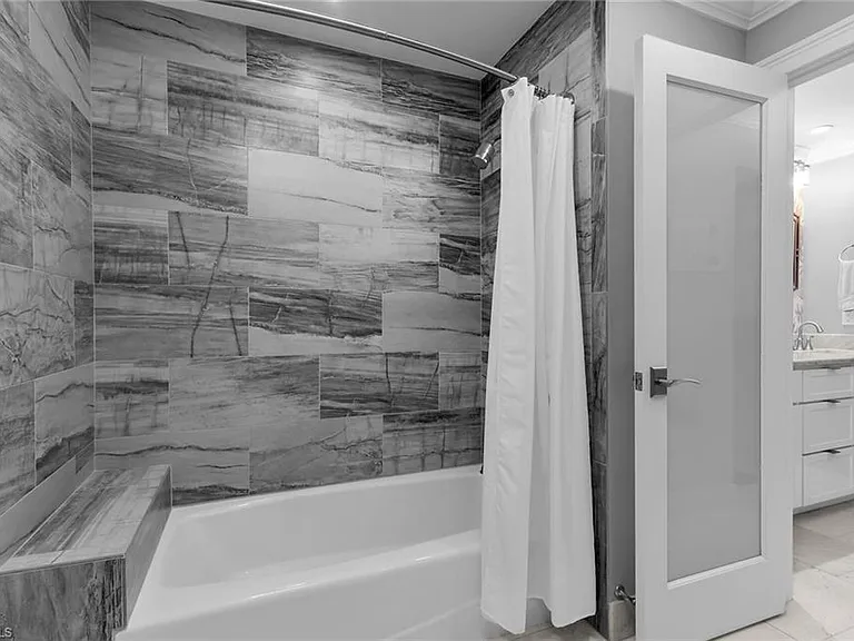 1020 Swallow Ave #302 — Photo 27