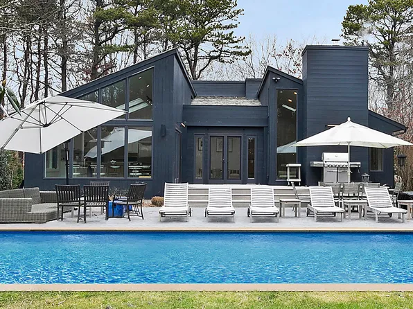 877 Sagg Rd, Sagaponack, NY 11962
