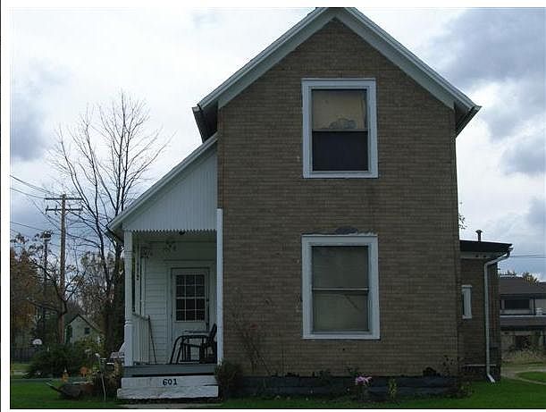 1st image of 601 W 18th St
