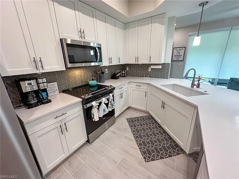 220 Indies Dr E #101 — Photo 10