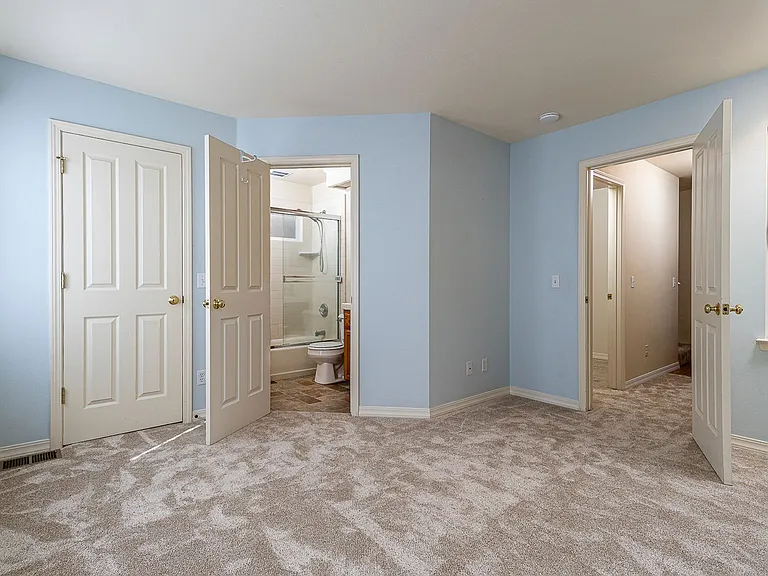 2955 Hemlock Ave — Photo 5
