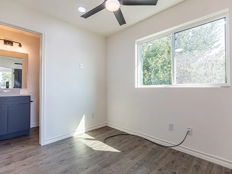 118 Shenandoah St #202 — Photo 20