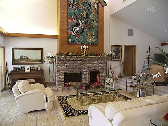 Living Room w/ Fireplace