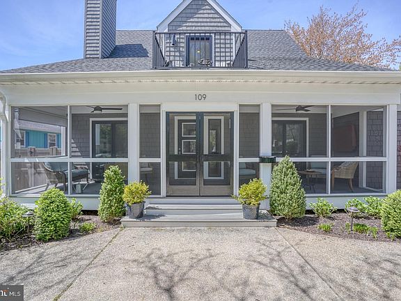 4th image of 109 Scarborough Ave