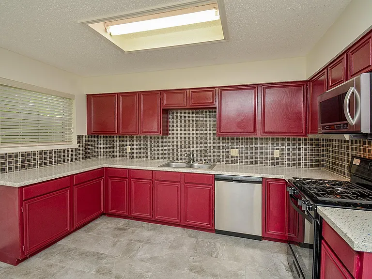 2314 Bent River Dr — Photo 10