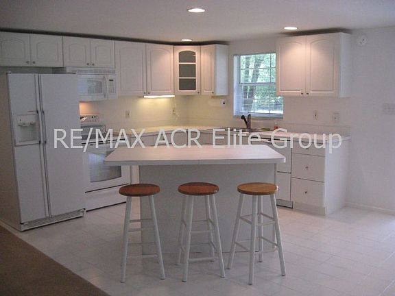 4th image of 4109 Hudson Ln