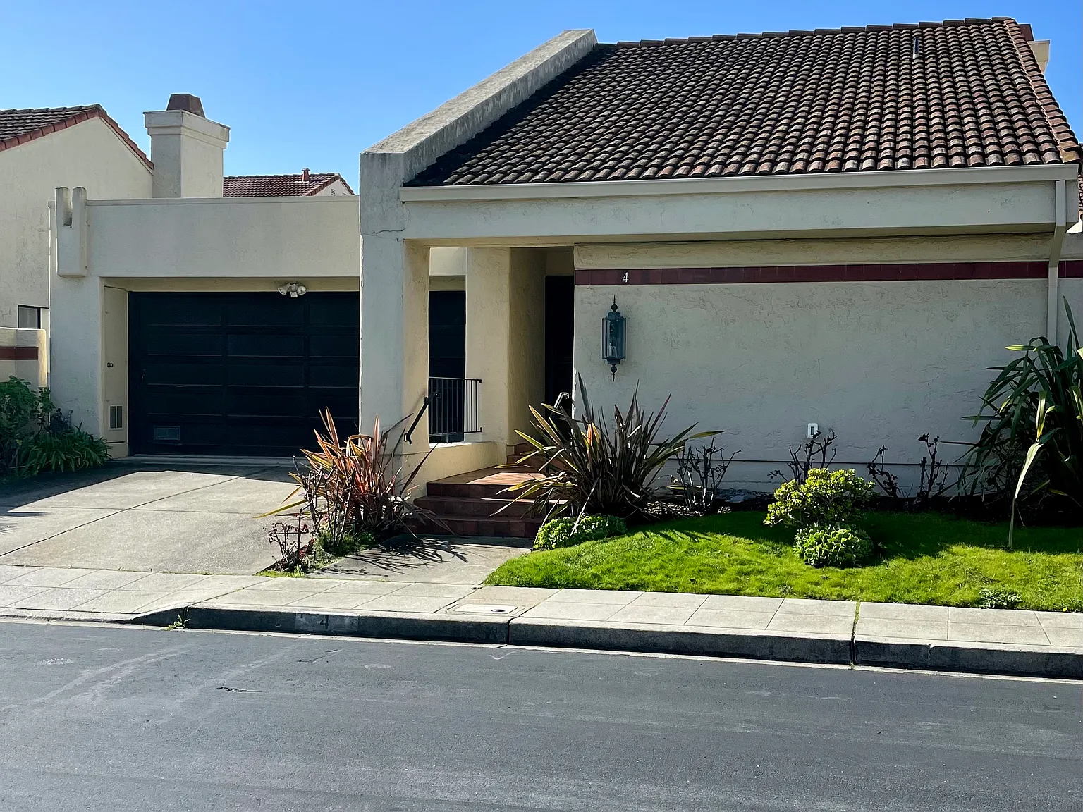 3 bed, 1560 sqft, $6,700 — Photo 1