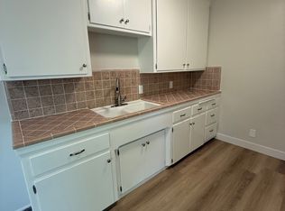 4350 N Lakewood Blvd APT 8, Long Beach, CA 90808