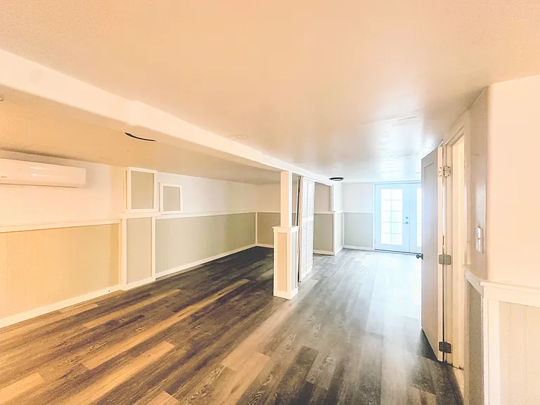 290 S Mountain Ave #1 — Photo 6